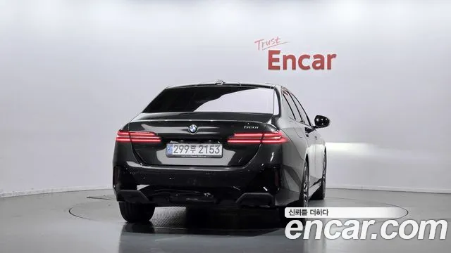BMW 5 Series G60 — Фото автомобиля 4