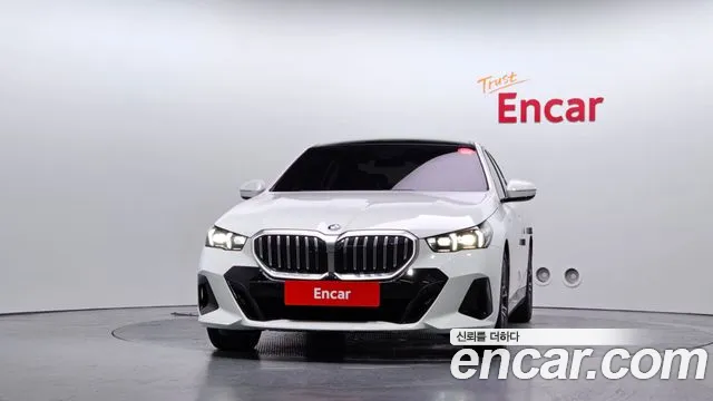 BMW 5-Series — Фото автомобиля 3