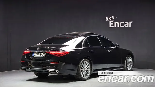 Mercedes-Benz S-Class — Фото автомобиля 2