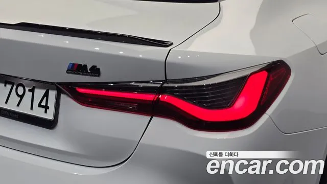 BMW M4 — Фото автомобиля 19