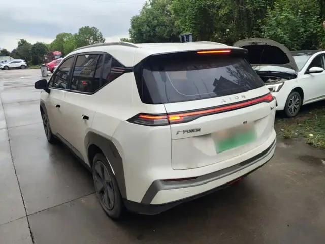 GAC Aion Y — Фото автомобиля 4