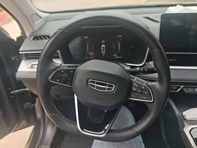 Geely Xingrui — Фото автомобиля 15