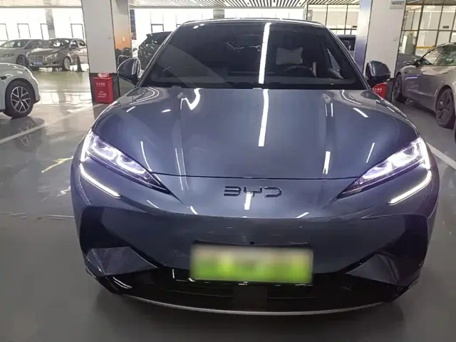 BYD Sealion 07 EV — Фото автомобиля 2