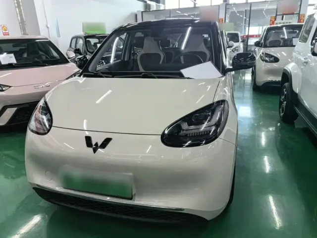 Wuling Bingo — Фото автомобиля 2