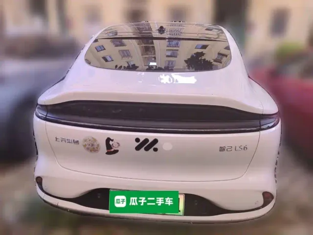 IM Motors LS6 — Фото автомобиля 5