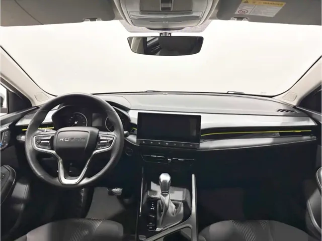 Roewe i5 — Фото автомобиля 7