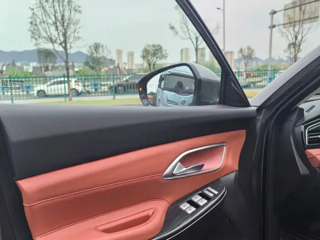 Changan CS75 — Фото автомобиля 9