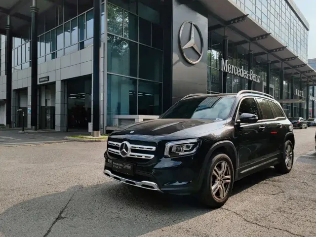 Фотография автомобиля — Mercedes-Benz GLB-Class