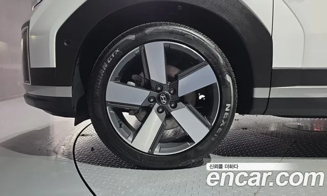 Hyundai Santa Fe MX5 — Фото автомобиля 5