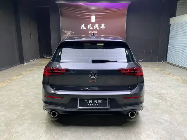 Volkswagen Golf GTI — Фото автомобиля 9