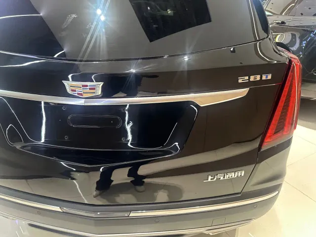 Cadillac XT5 — Фото автомобиля 16