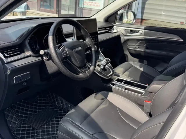 Haval M6 — Фото автомобиля 5