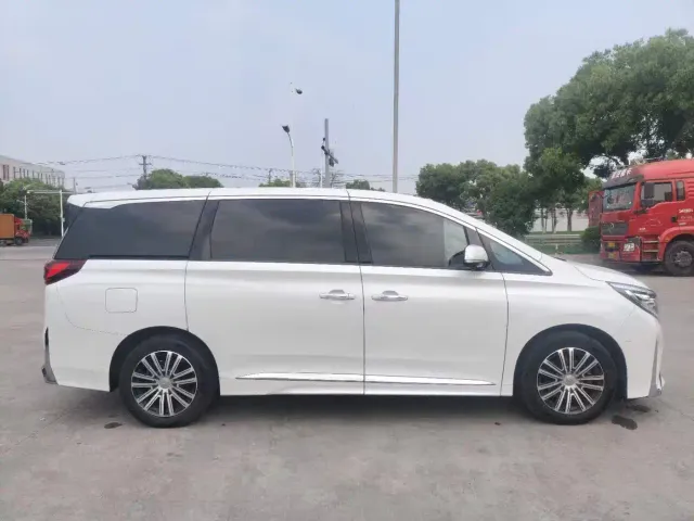 GAC Trumpchi M8 — Фото автомобиля 4