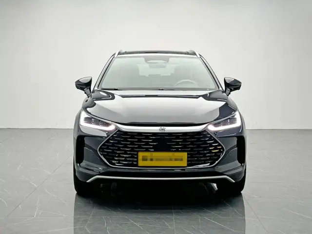 BYD Tang — Фото автомобиля 2