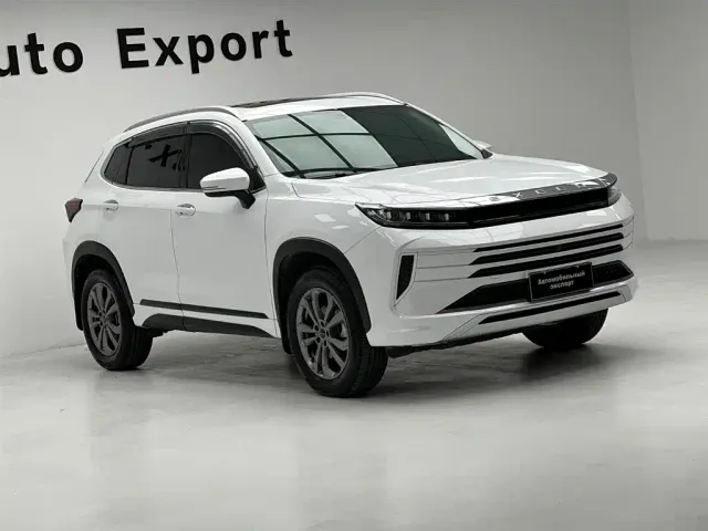 Exeed LX — Фото автомобиля 3