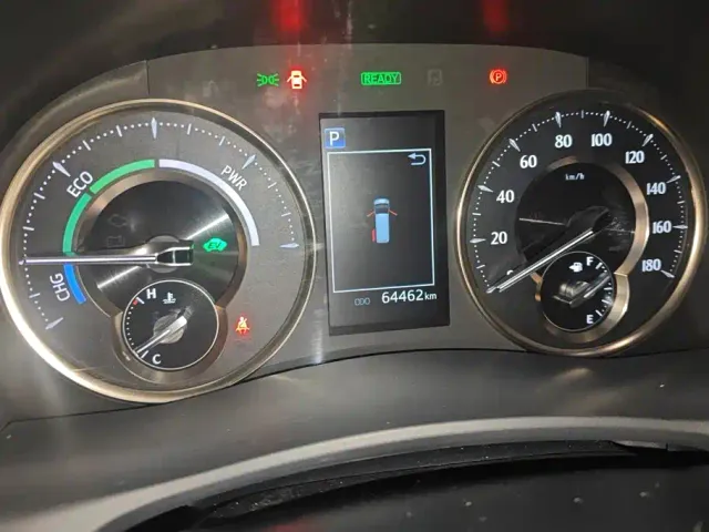 Toyota Alphard — Фото автомобиля 13