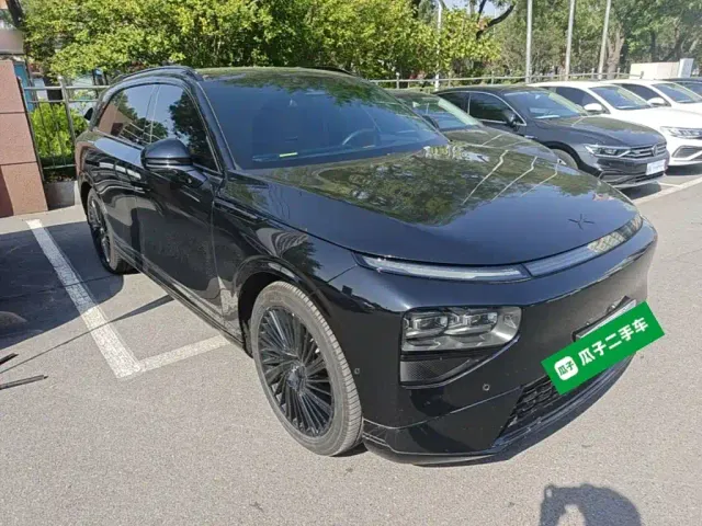 Xpeng G9 — Фото автомобиля 3