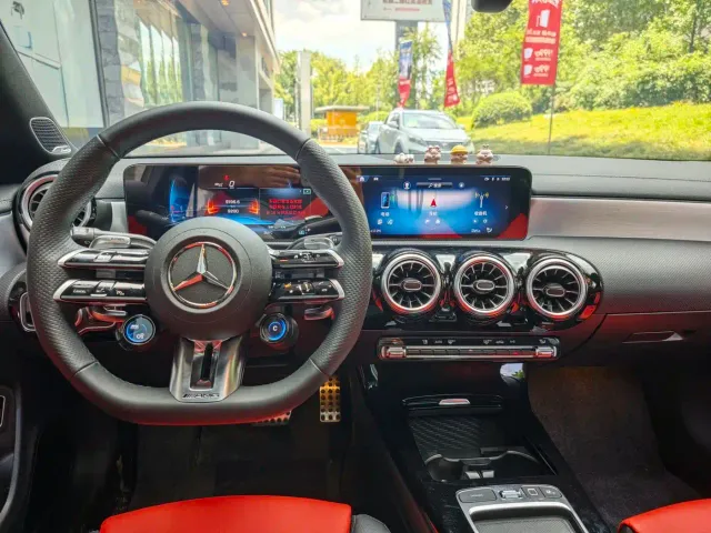 Mercedes-Benz CLA-Class AMG — Фото автомобиля 6
