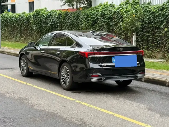 Buick LaCrosse — Фото автомобиля 6