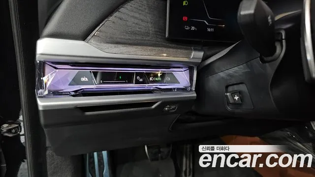 BMW i7 G70 — Фото автомобиля 23