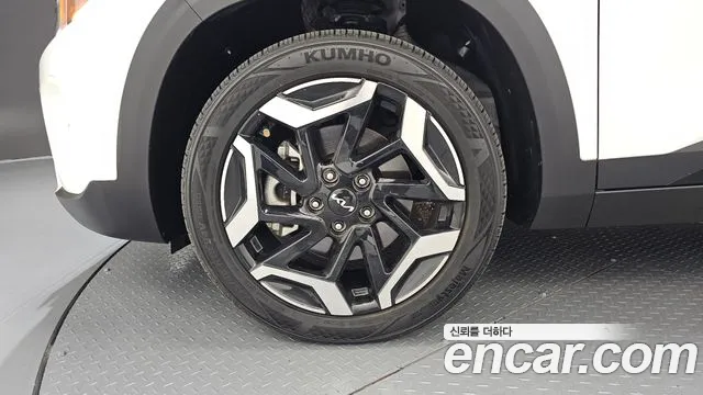 Kia Seltos Новый Seltos Бензин 1.6 турбо 2WD — Фото автомобиля 3