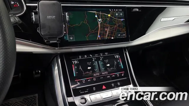 Audi Q8 55 TFSI quattro Premium — Фото автомобиля 15