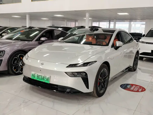 Фотография автомобиля — Dongfeng eπ 007