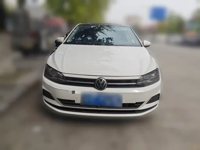 Volkswagen Polo — Фото автомобиля 2