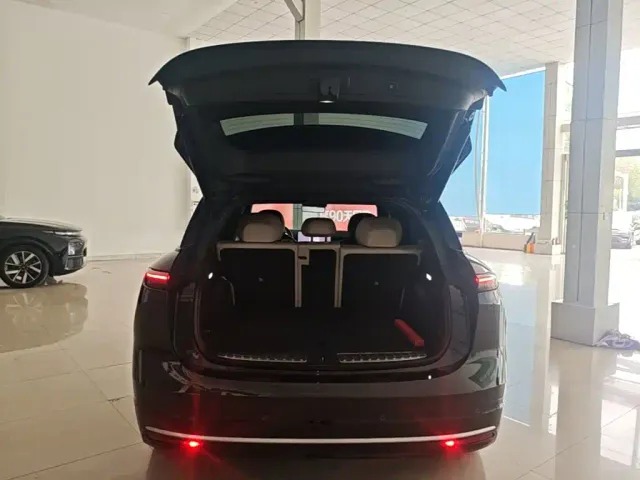 Nio EC6 — Фото автомобиля 18