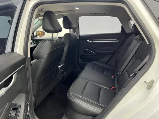 Geely Emgrand — Фото автомобиля 2