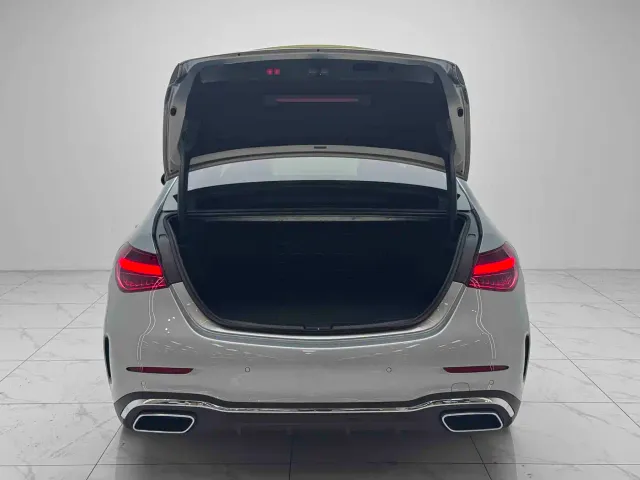 Mercedes-Benz C-Class — Фото автомобиля 7