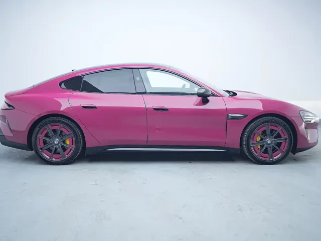 Xiaomi SU7 — Фото автомобиля 4