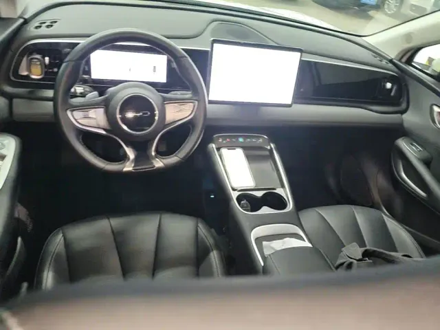 BYD Sealion 05 EV — Фото автомобиля 9