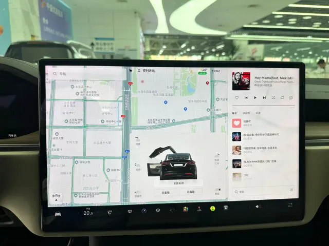 Tesla Model X 2023 Dual Motor All-Wheel Drive Edition — Фото автомобиля 7