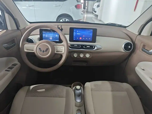 Wuling Hongguang Mini EV — Фото автомобиля 9