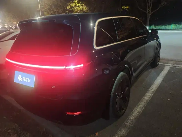 Li Auto L9 — Фото автомобиля 3