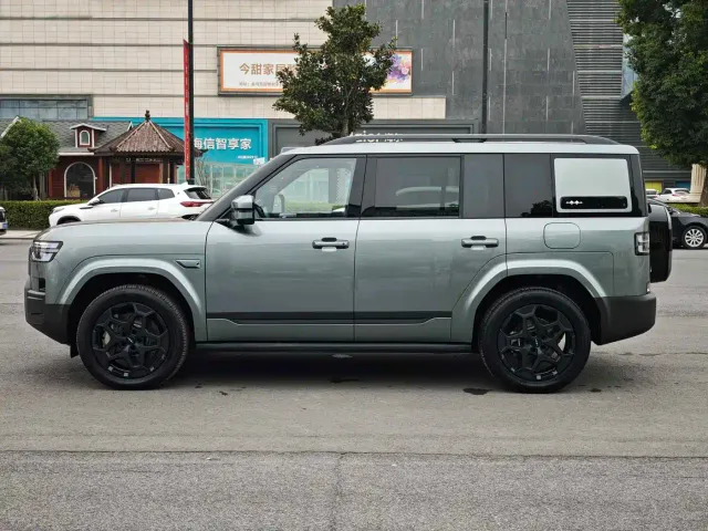 BYD FangChengBao Titanium 7 — Фото автомобиля 6