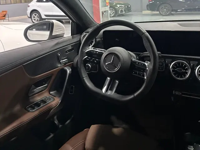 Mercedes-Benz A-Class — Фото автомобиля 17