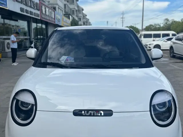 Changan Lumin — Фото автомобиля 2