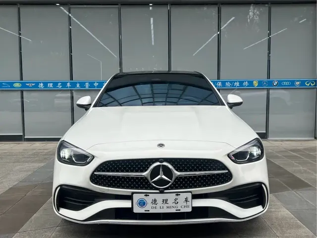 Mercedes-Benz C-Class — Фото автомобиля 3