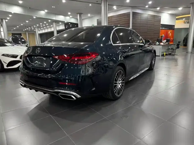 Mercedes-Benz C-Class — Фото автомобиля 18