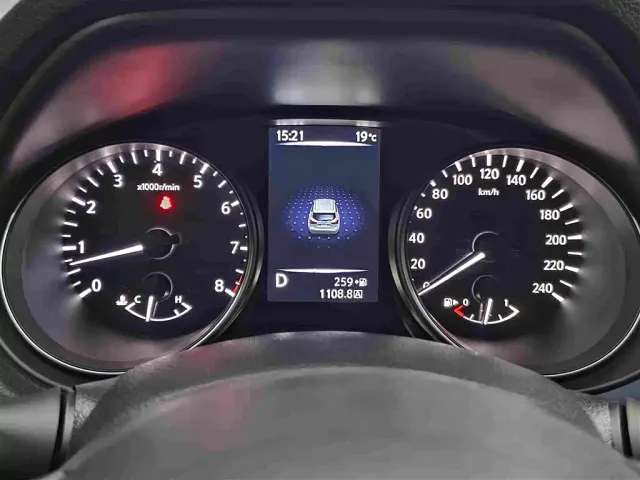 Nissan Qashqai — Фото автомобиля 18