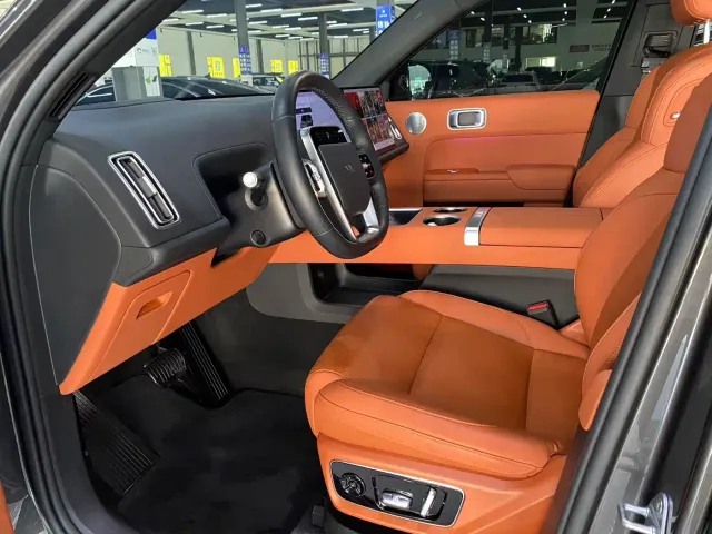 Li Auto L7 — Фото автомобиля 4