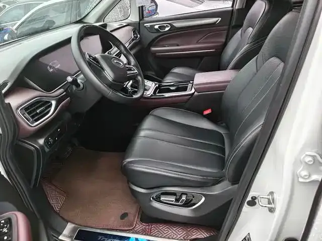 GAC Trumpchi M6 — Фото автомобиля 11