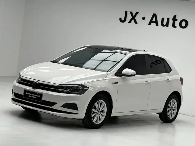 Фотография автомобиля — Volkswagen Polo
