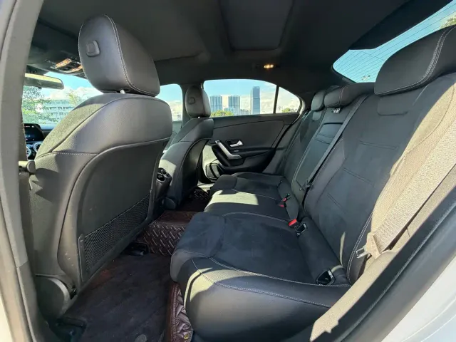 Mercedes-Benz A-Class — Фото автомобиля 11