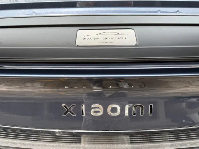Xiaomi SU7 — Фото автомобиля 19