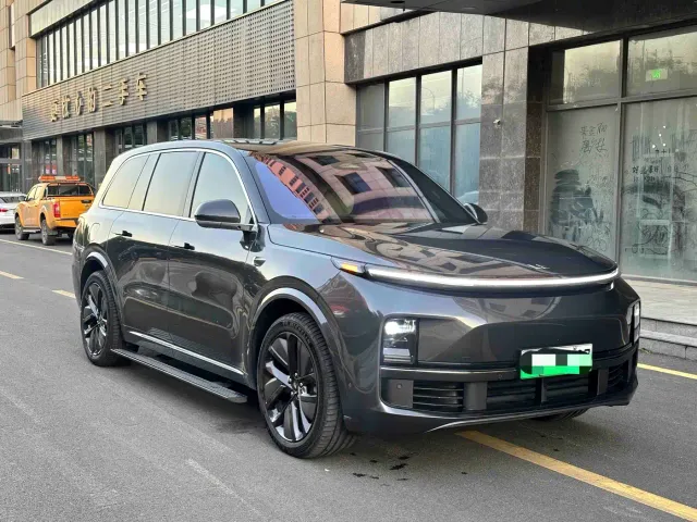Li Auto L9 — Фото автомобиля 3
