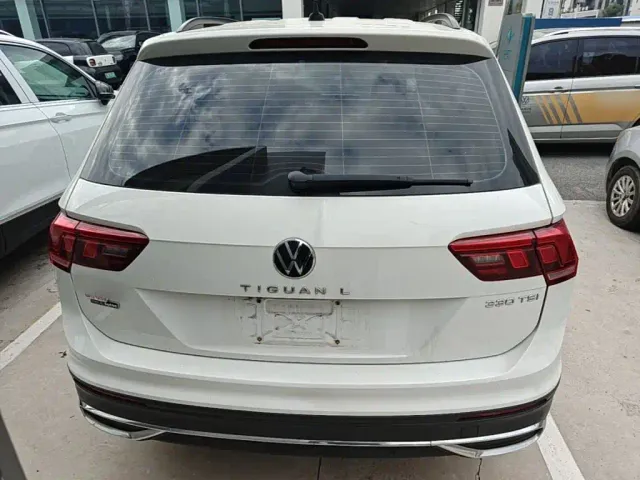Volkswagen Tiguan L — Фото автомобиля 5