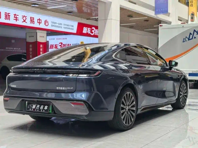 Geely Galaxy Xingyao 8 — Фото автомобиля 14